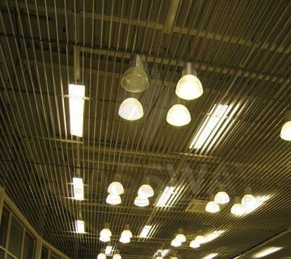 Реечный потолок пластинообразного дизайна