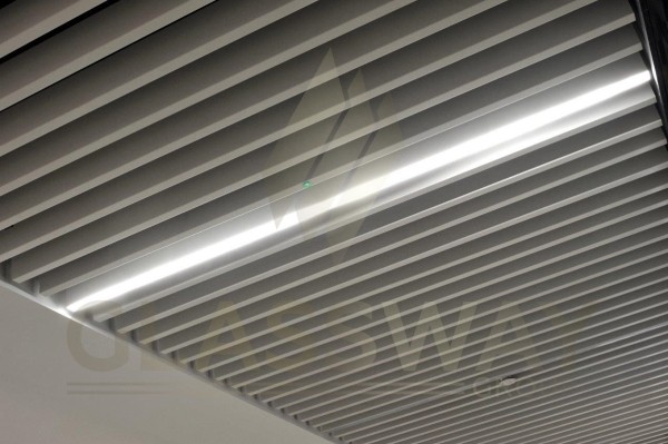 Реечный потолок Бард Униформ панель Al, 0.3, 30х160 белый матовый 0102