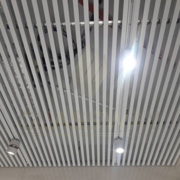 Реечный потолок Бард МультиКуб Zn, 0.5, 40х80 сигнальный белый RAL 9003