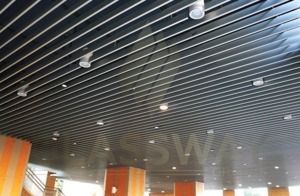 Реечный потолок Бард МультиКуб Zn, 0.5, 30х150 Бело-алюминиевый RAL 9006