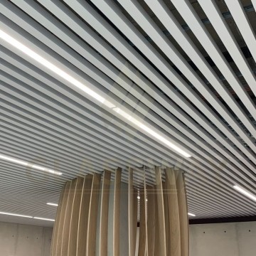 Реечный потолок Бард МультиКуб Zn, 0.5, 80х130 Бело-алюминиевый RAL 9006