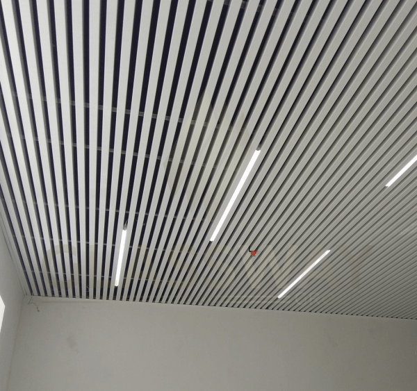 Реечный потолок Бард МультиКуб Zn, 0.5, 30х100 серо-белый RAL 9002